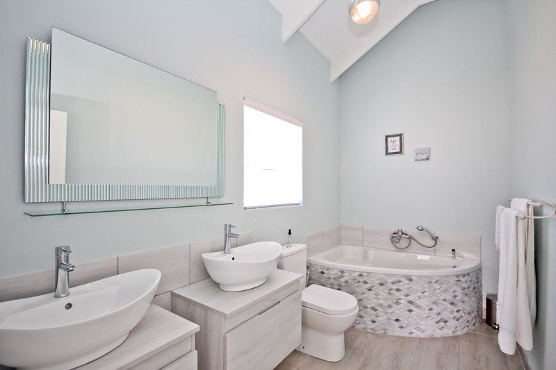 Heavenly Breeze Sandbaai Hermanus Western Cape South Africa Colorless, Bathroom