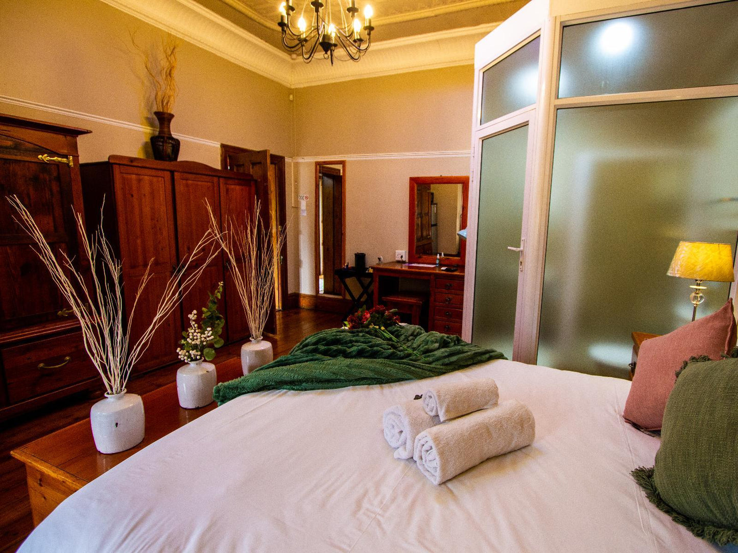 Double En-Suite Rooms with Air-Condition @ Heidelberg Lodge