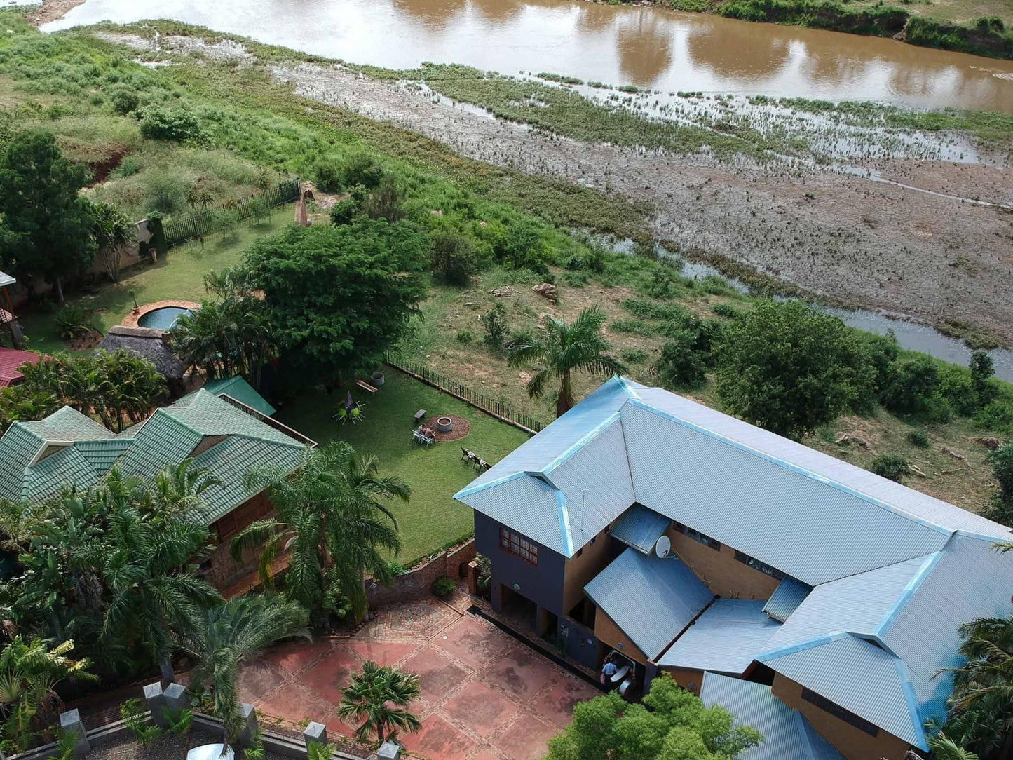 Hennie'S Rest, Palm Tree, Plant, Nature, Wood, River, Waters, Aerial Photography, Swimming Pool