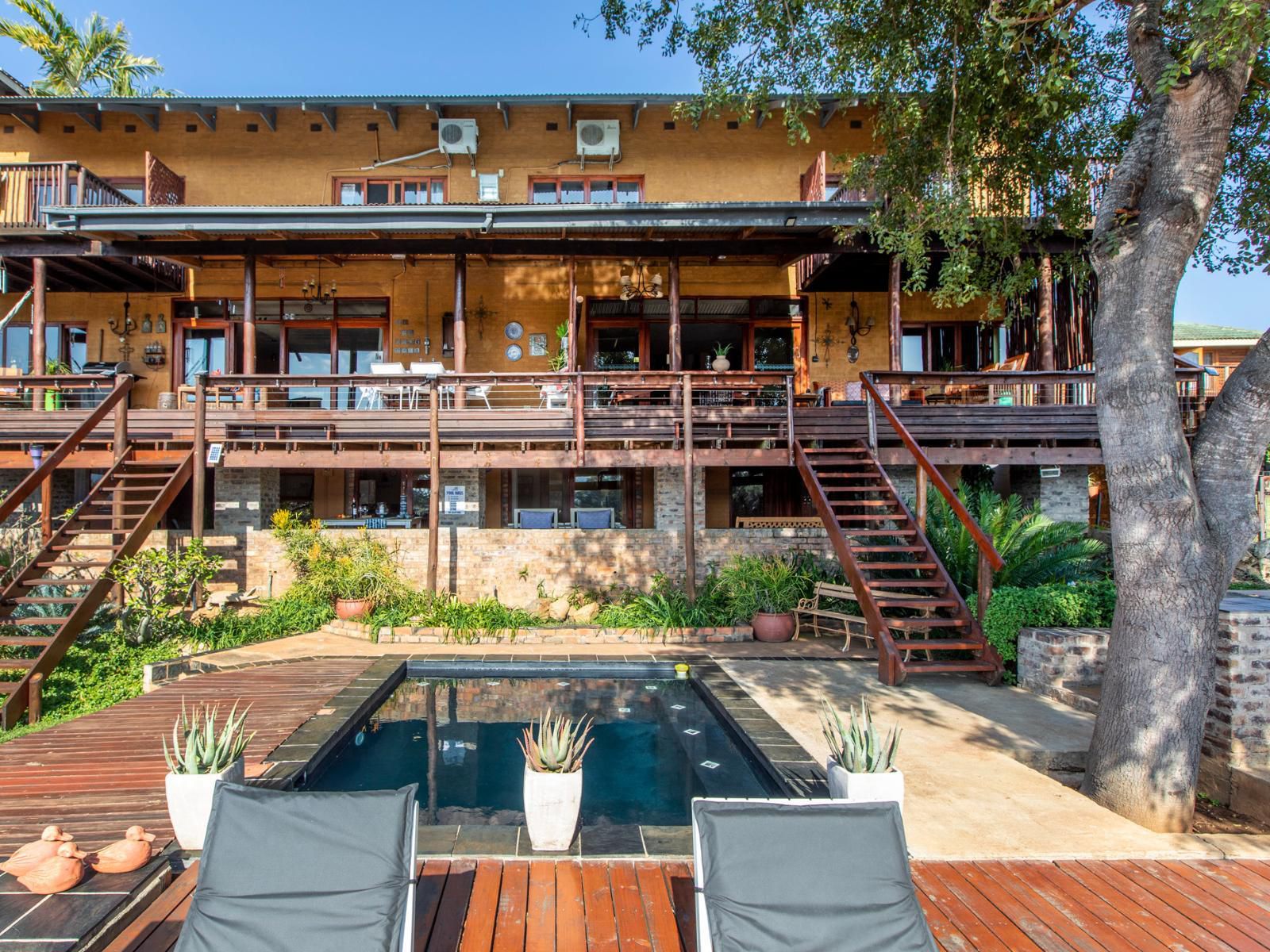 Hennie'S Rest, Balcony, Architecture, House, Building, Swimming Pool