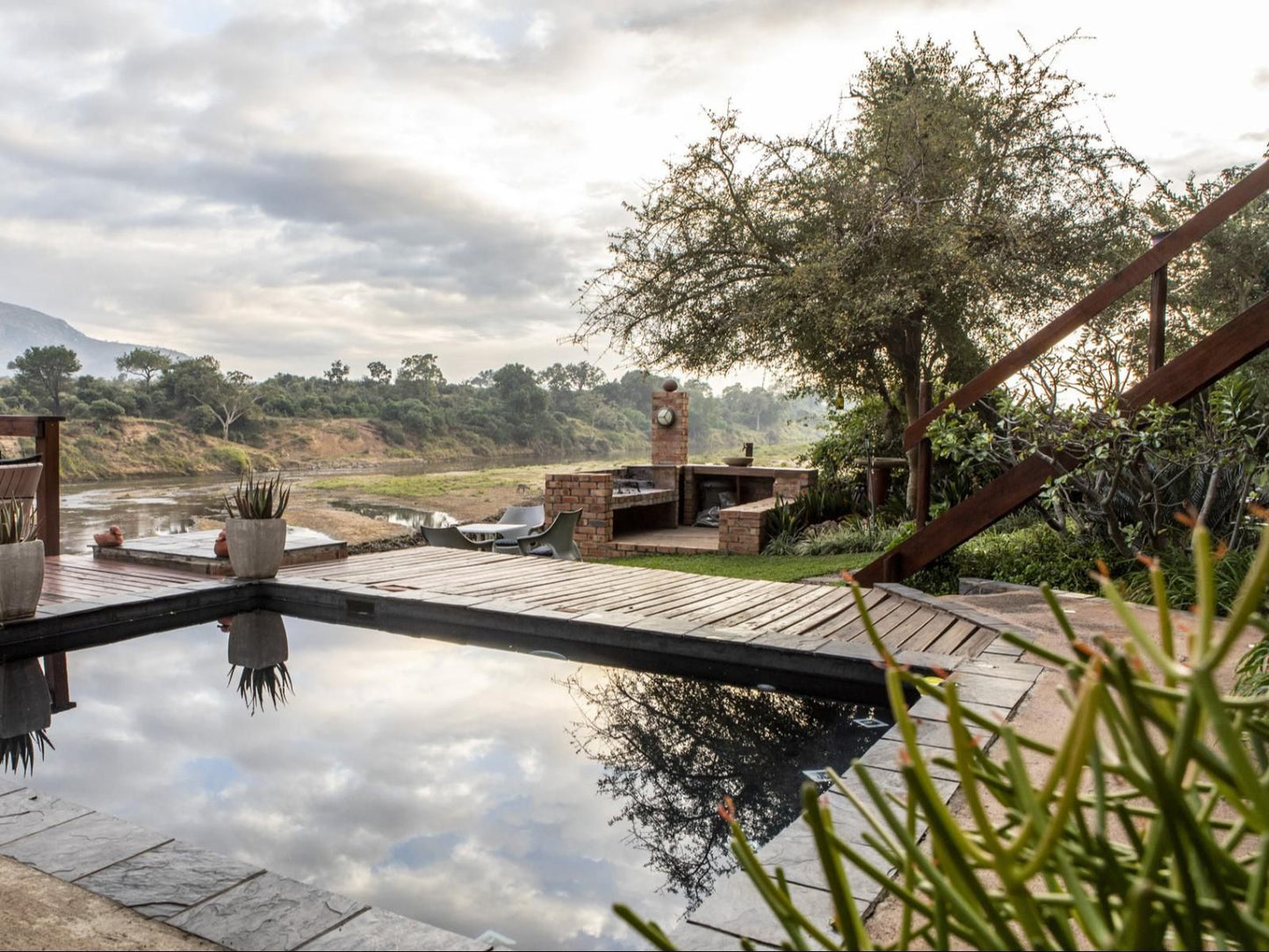 Hennie'S Rest, Bridge, Architecture, River, Nature, Waters