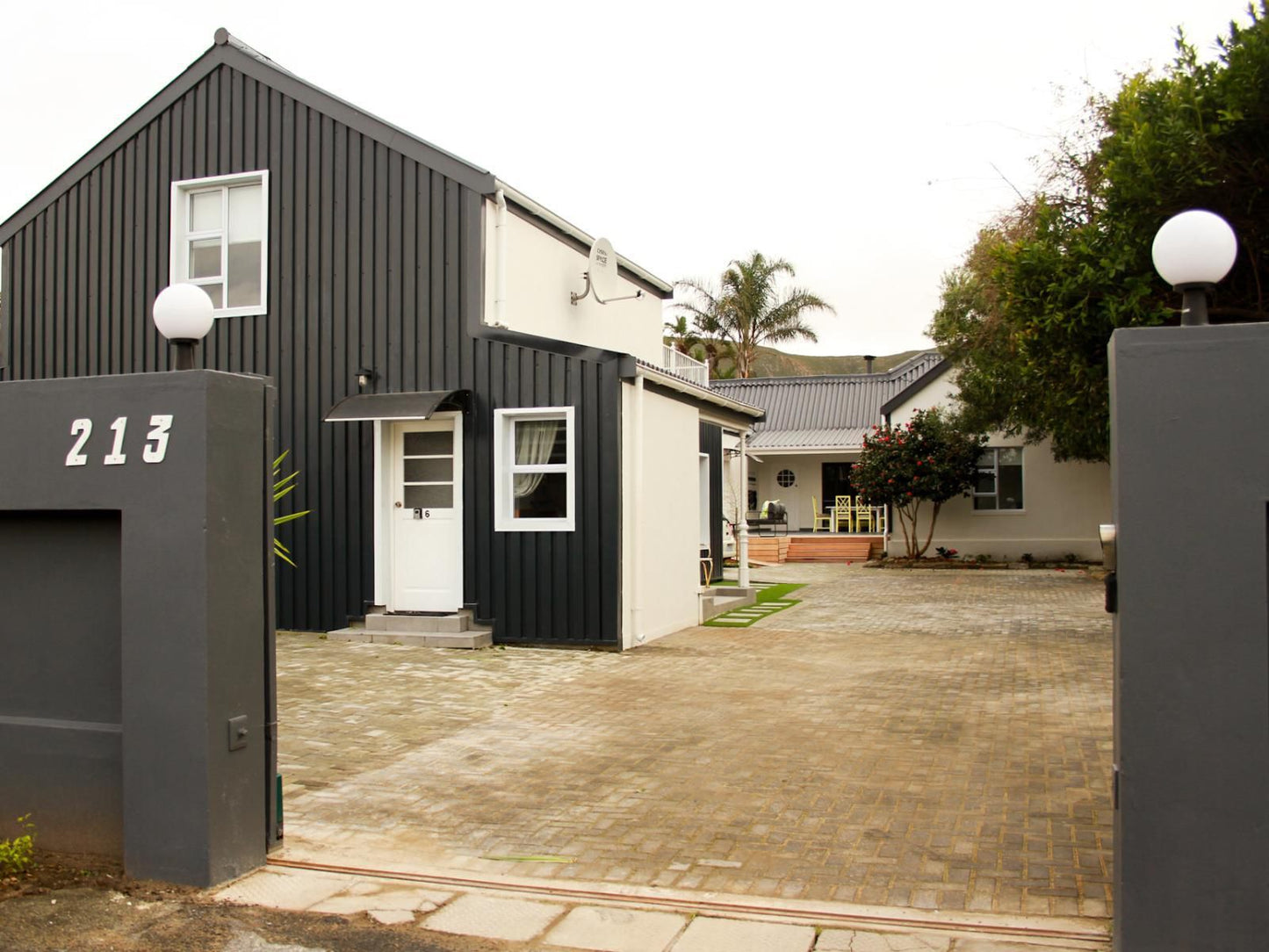 Hermanus Champagne Accommodation, House, Building, Architecture, Shipping Container