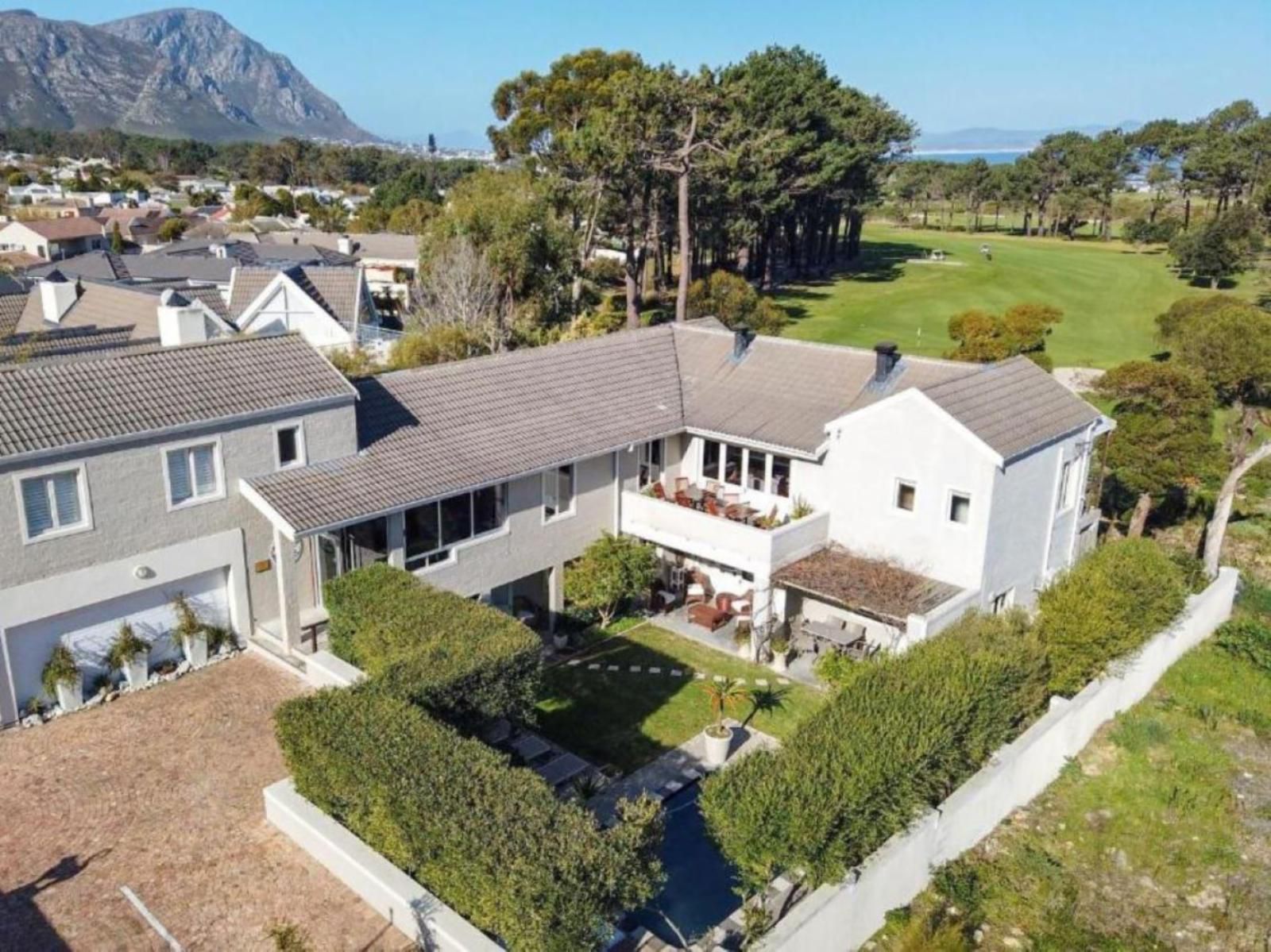 Hermanus Lodge On The Green Hermanus Western Cape South Africa House, Building, Architecture