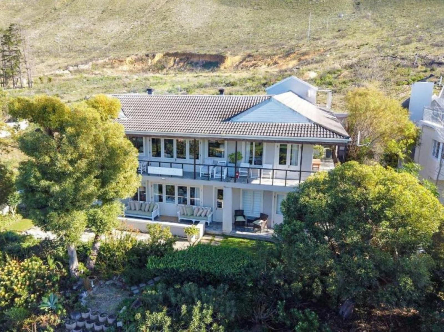 Hermanus Lodge On The Green Hermanus Western Cape South Africa Building, Architecture, House