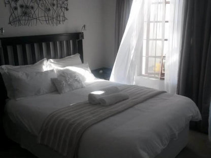 Hi Flyerz Guesthouse Bardene Johannesburg Gauteng South Africa Colorless, Bedroom