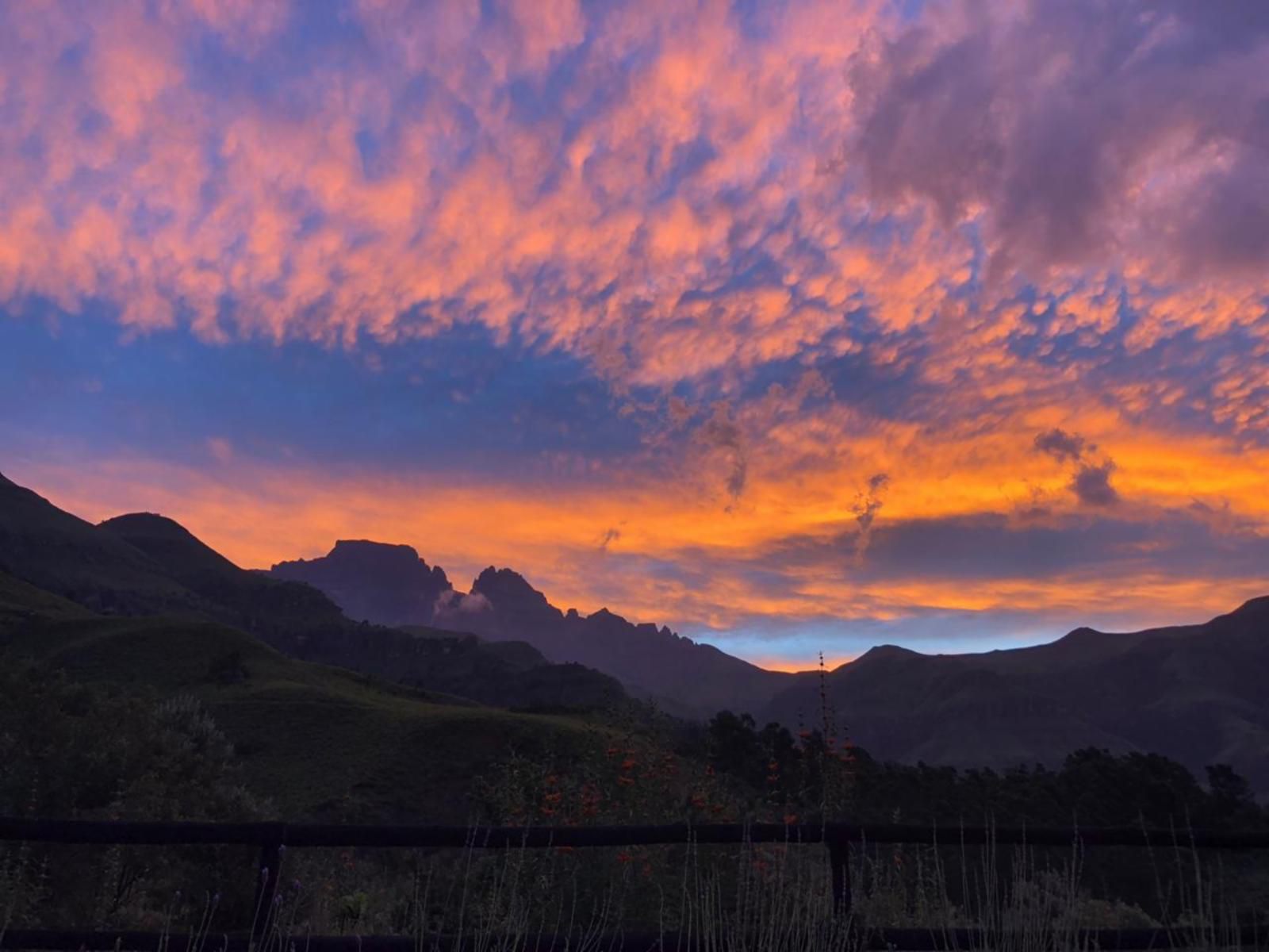 Highbourne Cottages, Mountain, Nature, Sky, Sunset