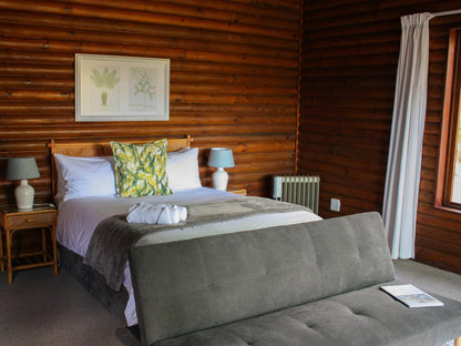 Highlands Lodge Mountain Retreat, 2-Sleeper Cabin (with Fireplace), Bedroom