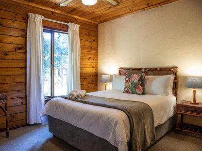 Highlands Lodge Mountain Retreat, 4-Sleeper Cabin (with Fireplace), Bedroom