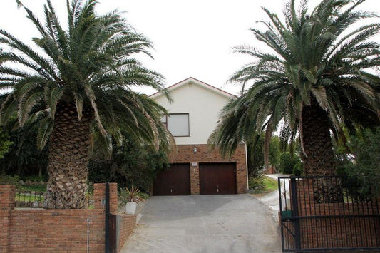 Hillandale Self Catering Laingsburg Western Cape South Africa House, Building, Architecture, Palm Tree, Plant, Nature, Wood
