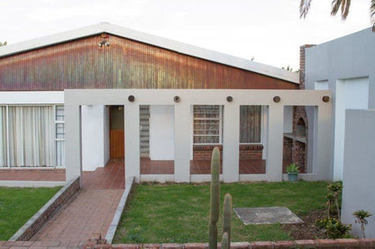 Hillcrest Drive Main House Bluewater Bay Port Elizabeth Eastern Cape South Africa House, Building, Architecture, Palm Tree, Plant, Nature, Wood