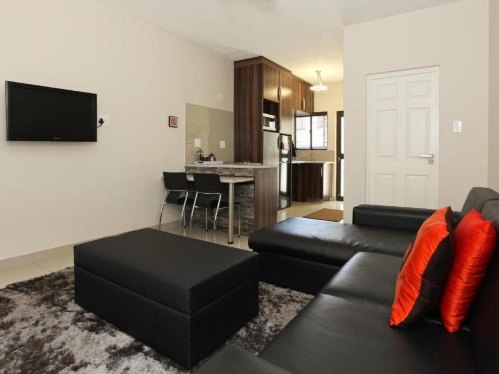 Hillside Executive Accommodation, One-Bedroom Apartment with Braai, Living Room