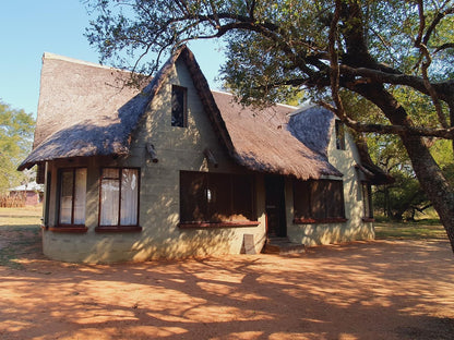 Hlane Royal National Park, Building, Architecture, House