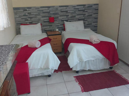 Hlophe'S Place, Twin or Double Room 7, Bedroom