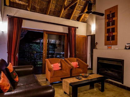 Hoedspruit Raptors Lodge N16, Living Room