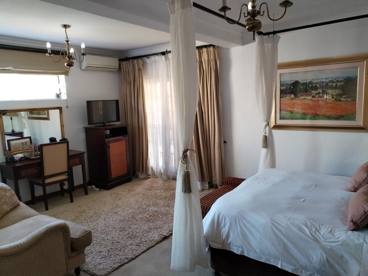 Luxury Suite R10 @ Hole In One Boutique Hotel And Conference Centre