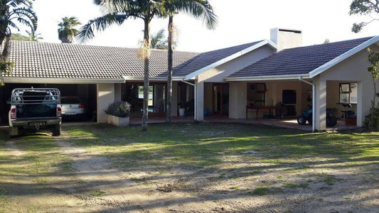 Holiday Home Glen Eden Glen Eden East London Eastern Cape South Africa Building, Architecture, House, Palm Tree, Plant, Nature, Wood