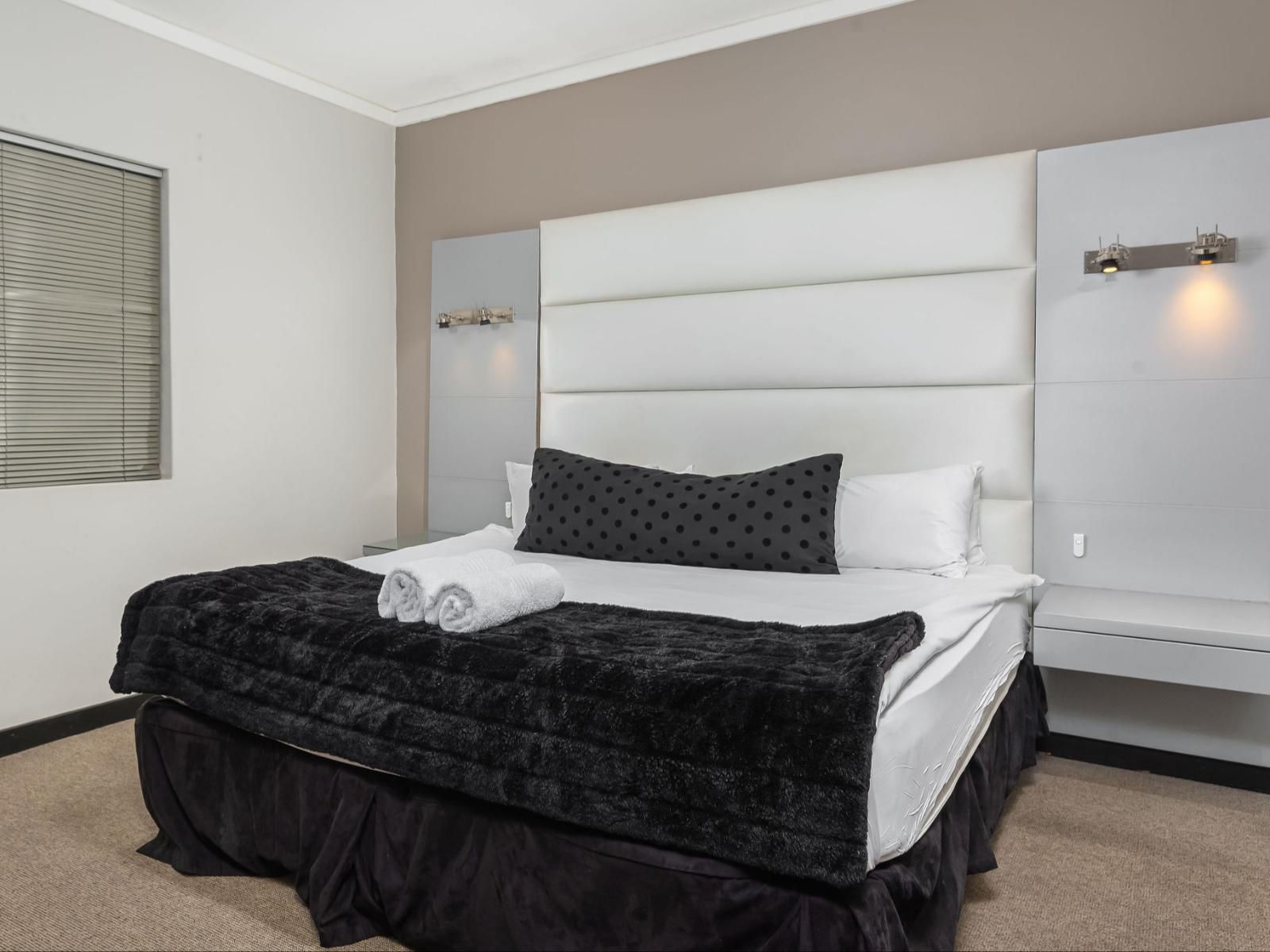 Home From Home Icon Luxury Apartments De Waterkant Cape Town Western Cape South Africa Colorless, Bedroom