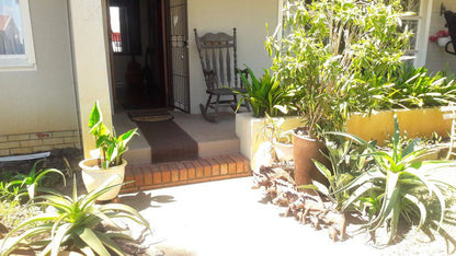 Homestay On Blouberg Nature Reserve Table View Blouberg Western Cape South Africa House, Building, Architecture, Palm Tree, Plant, Nature, Wood, Garden, Living Room