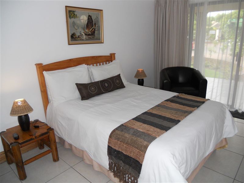 Homestead Lake Guest House Farrarmere Johannesburg Gauteng South Africa Unsaturated, Bedroom