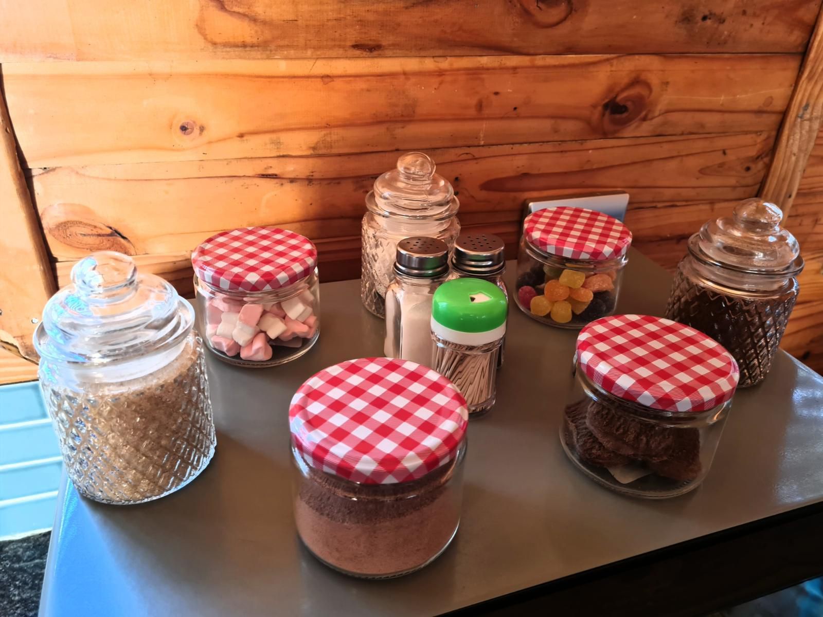 Hoogelands Cabins, Food