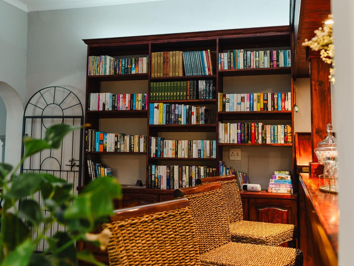 Hopefield Guesthouse-Addo, Library