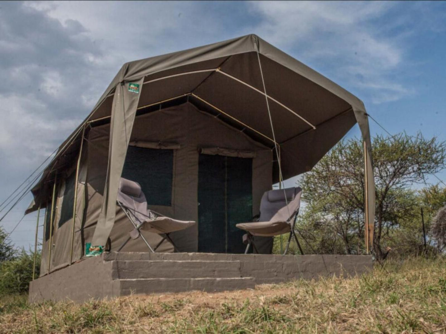 Horizon Savannah, Four-sleeper Chalet, Tent, Architecture