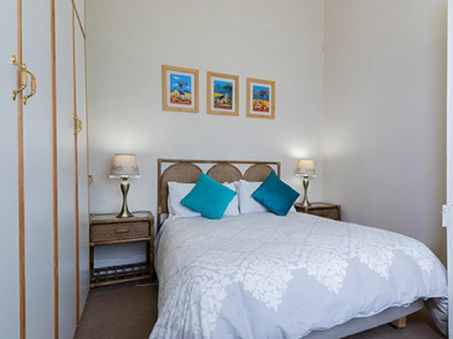 Deluxe Family Suite @ Horse And Mill Guest House