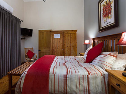 Deluxe Queen Room @ Horse And Mill Guest House