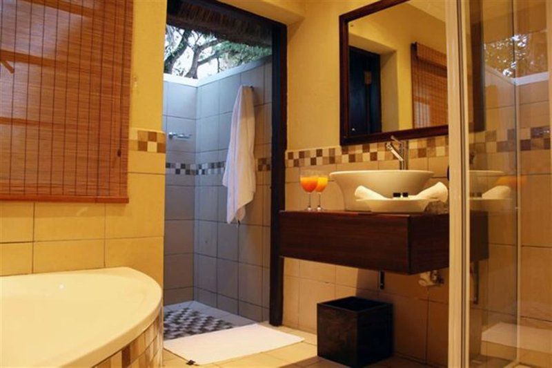 Hotel Numbi And Garden Suites Hazyview Mpumalanga South Africa 1 Bathroom