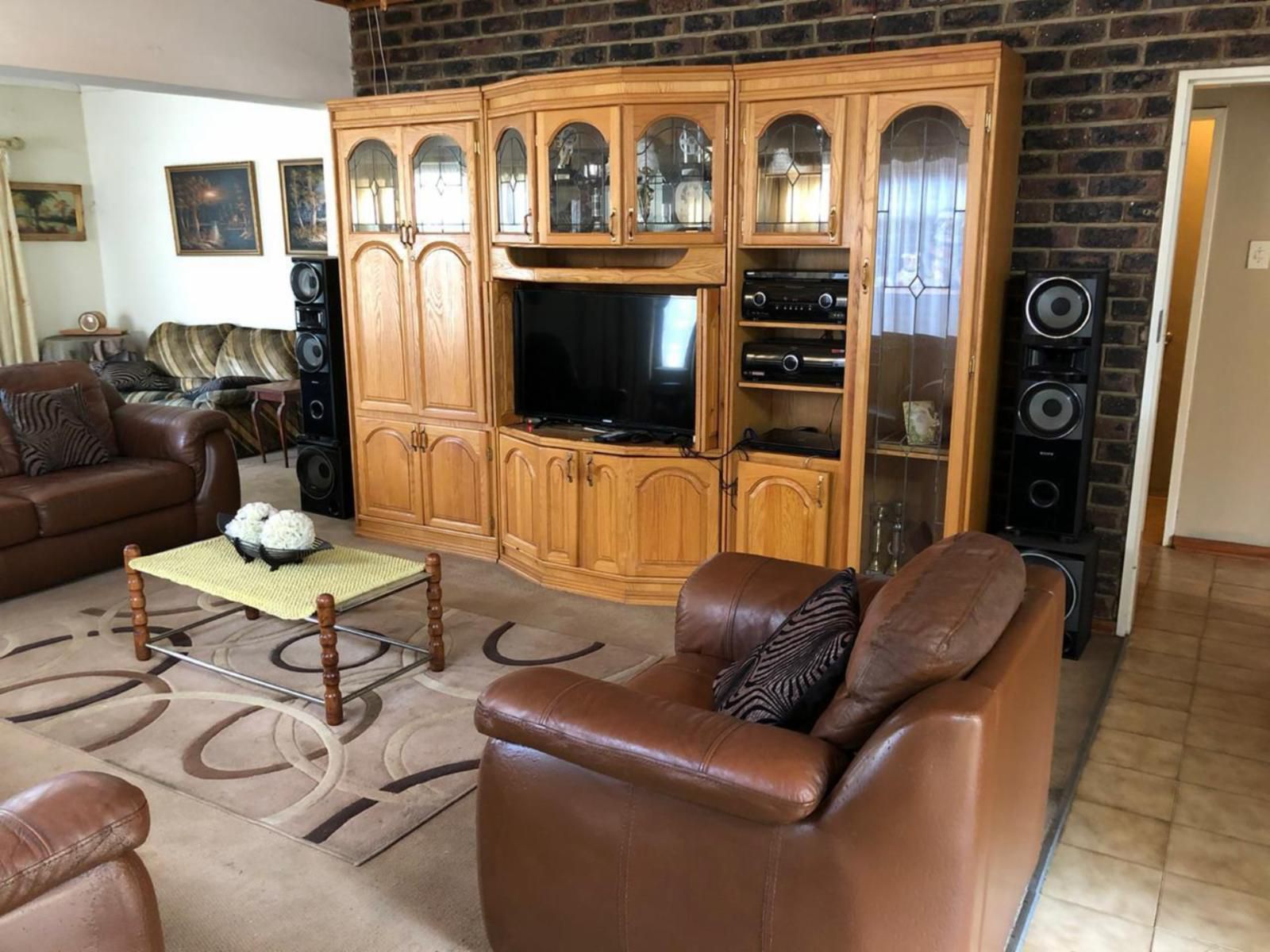 House Cottage And Contractors Manor Mooilande Vereeniging Gauteng South Africa Living Room