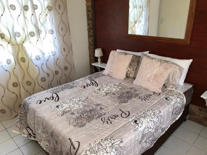 House Cottage And Contractors Manor Mooilande Vereeniging Gauteng South Africa Bedroom