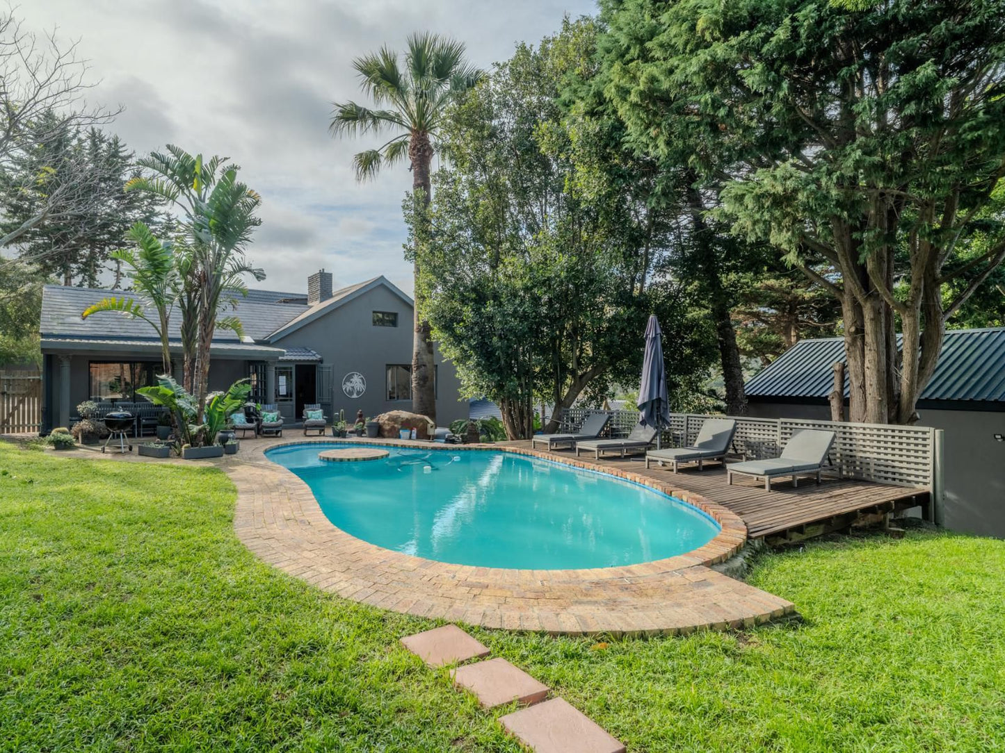 Hout Bay Gem, House, Building, Architecture, Palm Tree, Plant, Nature, Wood, Swimming Pool