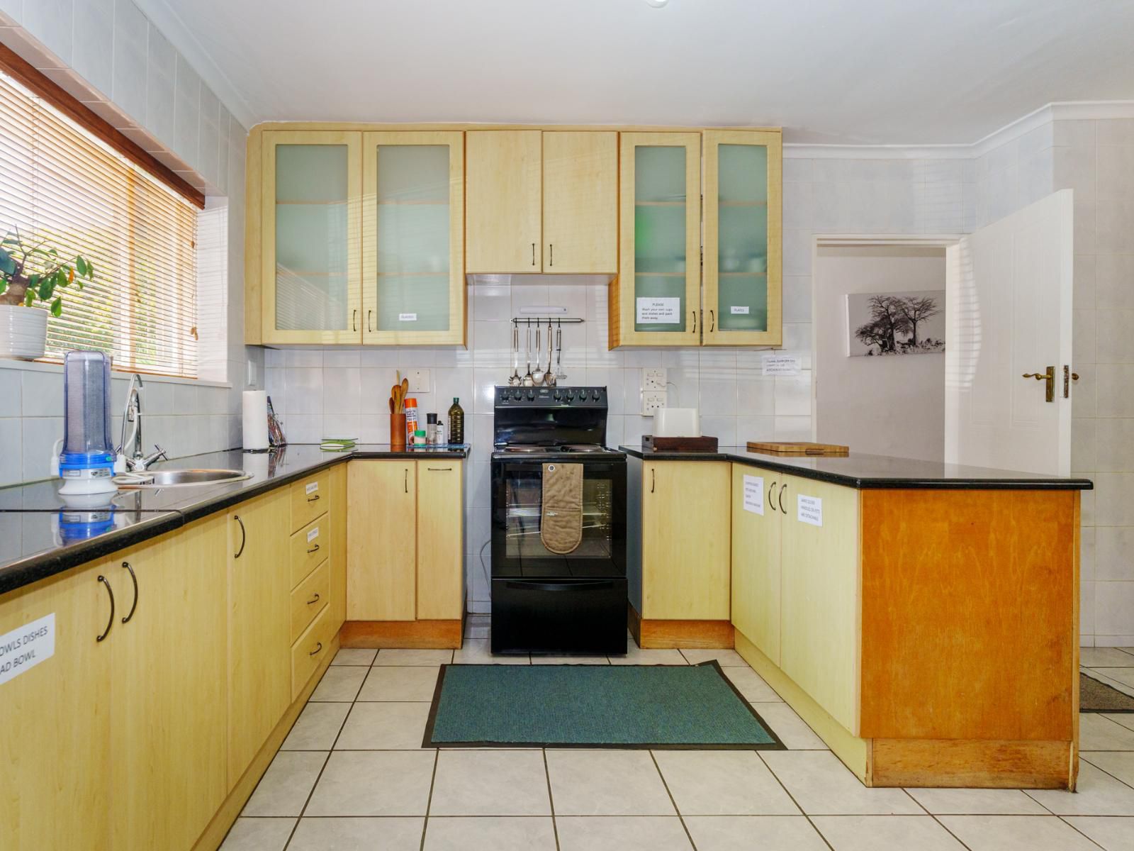 Hout Bay Gem, Kitchen