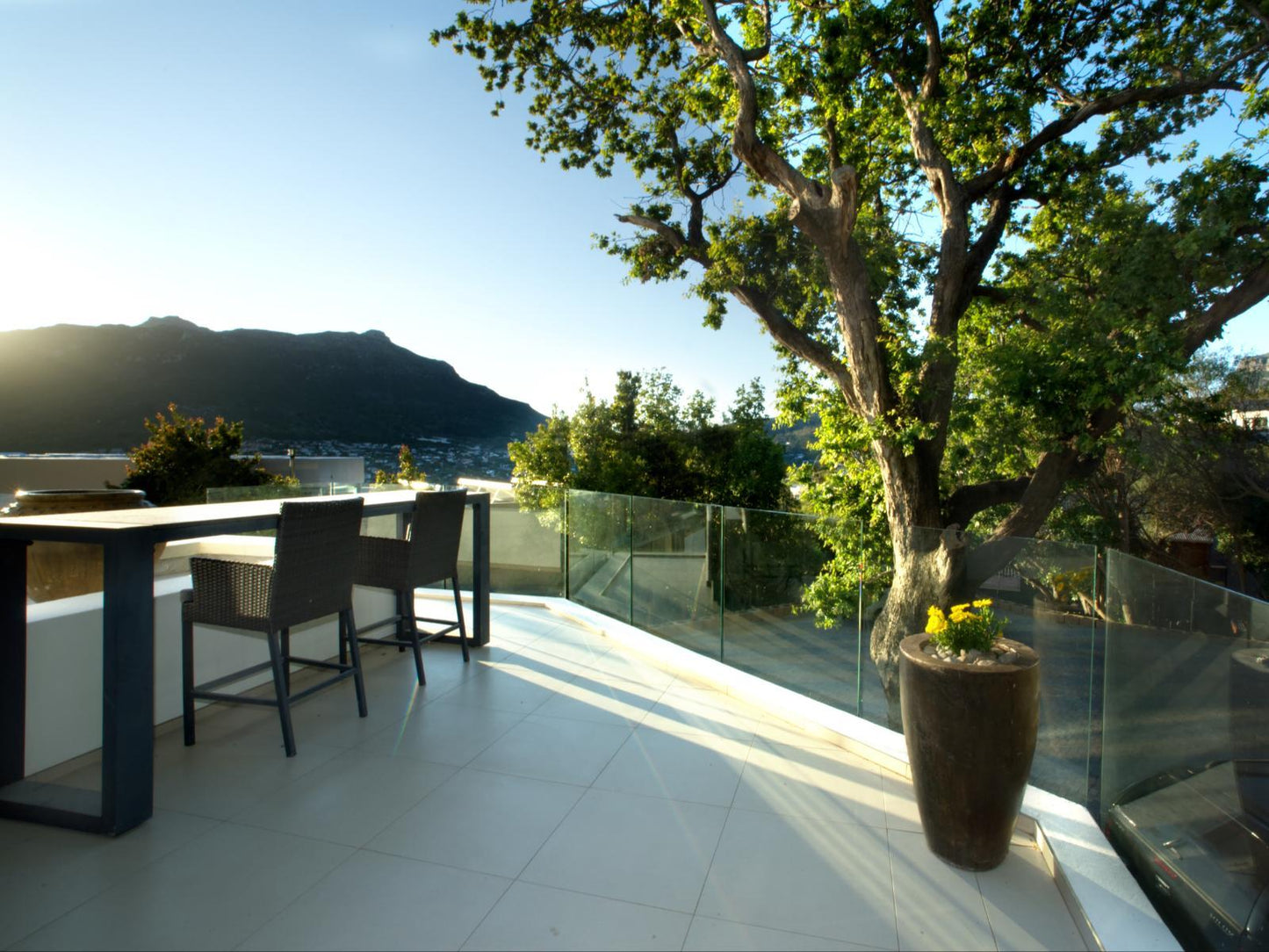 Deluxe King or Twin Room Mountain View @ Hout Bay View