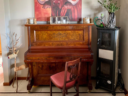 Howberry Hills, Living Room