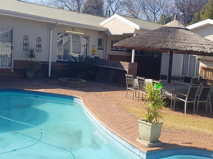 Huis Afrika Vanderbijlpark Se 6 Vanderbijlpark Gauteng South Africa Complementary Colors, House, Building, Architecture, Swimming Pool