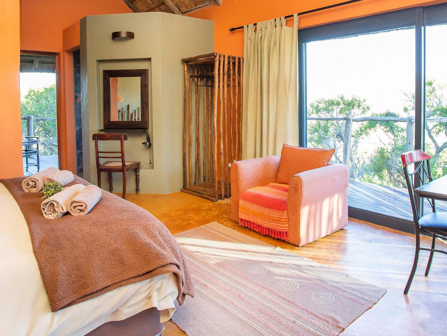 Wildebeest Chalet @ Huntshoek Lodge