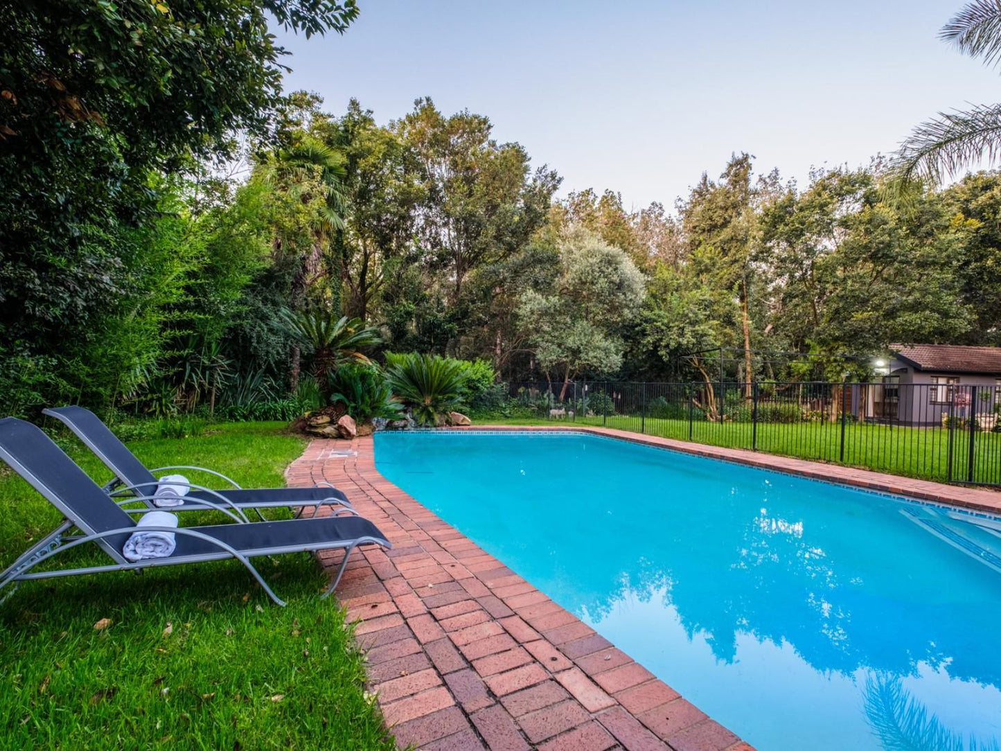Hurlingham House Guest House Hurlingham Johannesburg Gauteng South Africa Complementary Colors, Garden, Nature, Plant, Swimming Pool