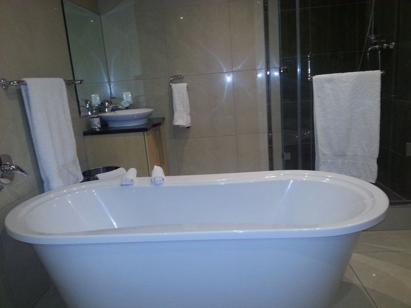 Sandton Hydro Executive Apartments Sandton Johannesburg Gauteng South Africa Bathroom