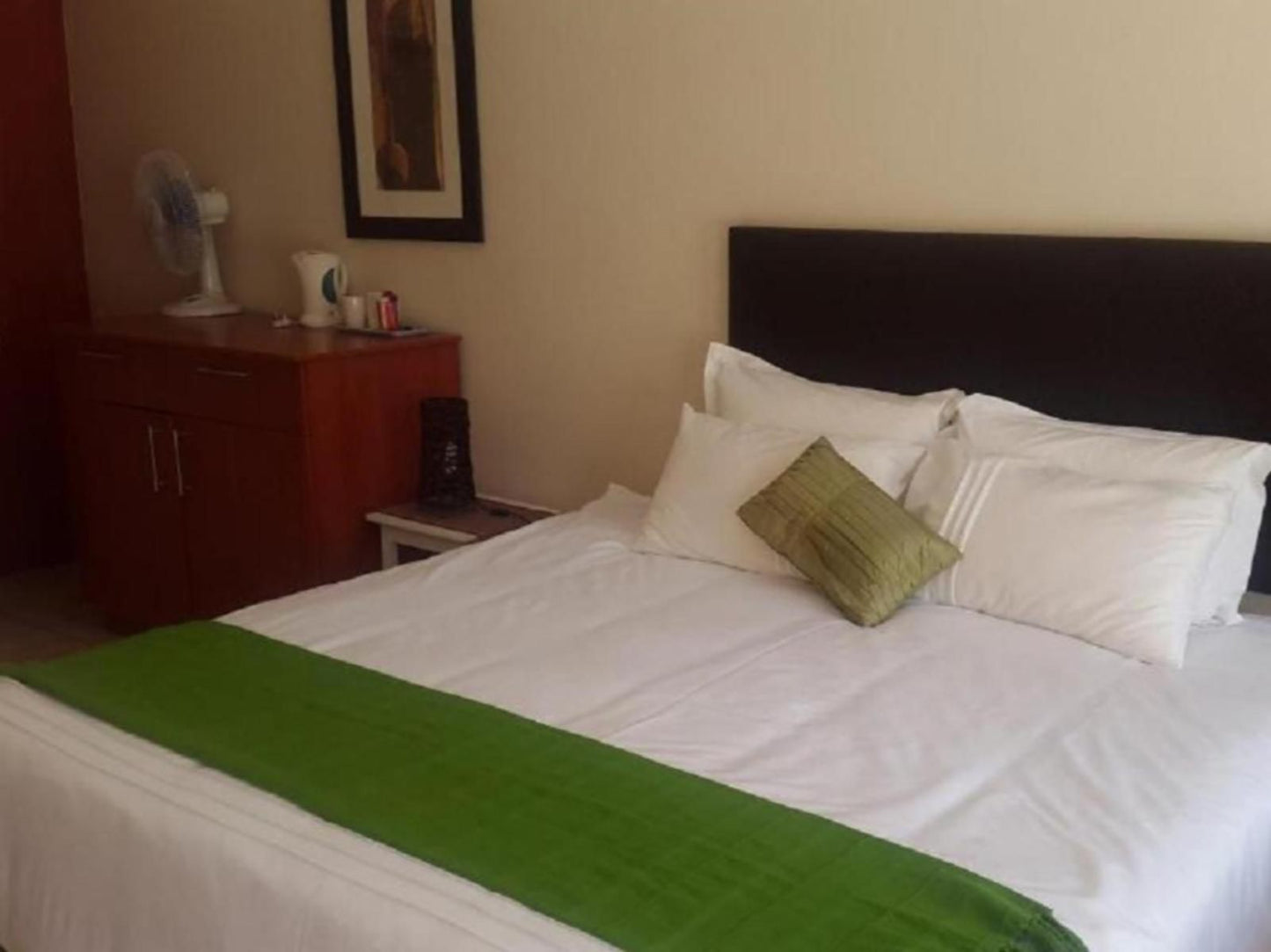 Ikaze Guest House Beyers Park Johannesburg Gauteng South Africa Bedroom