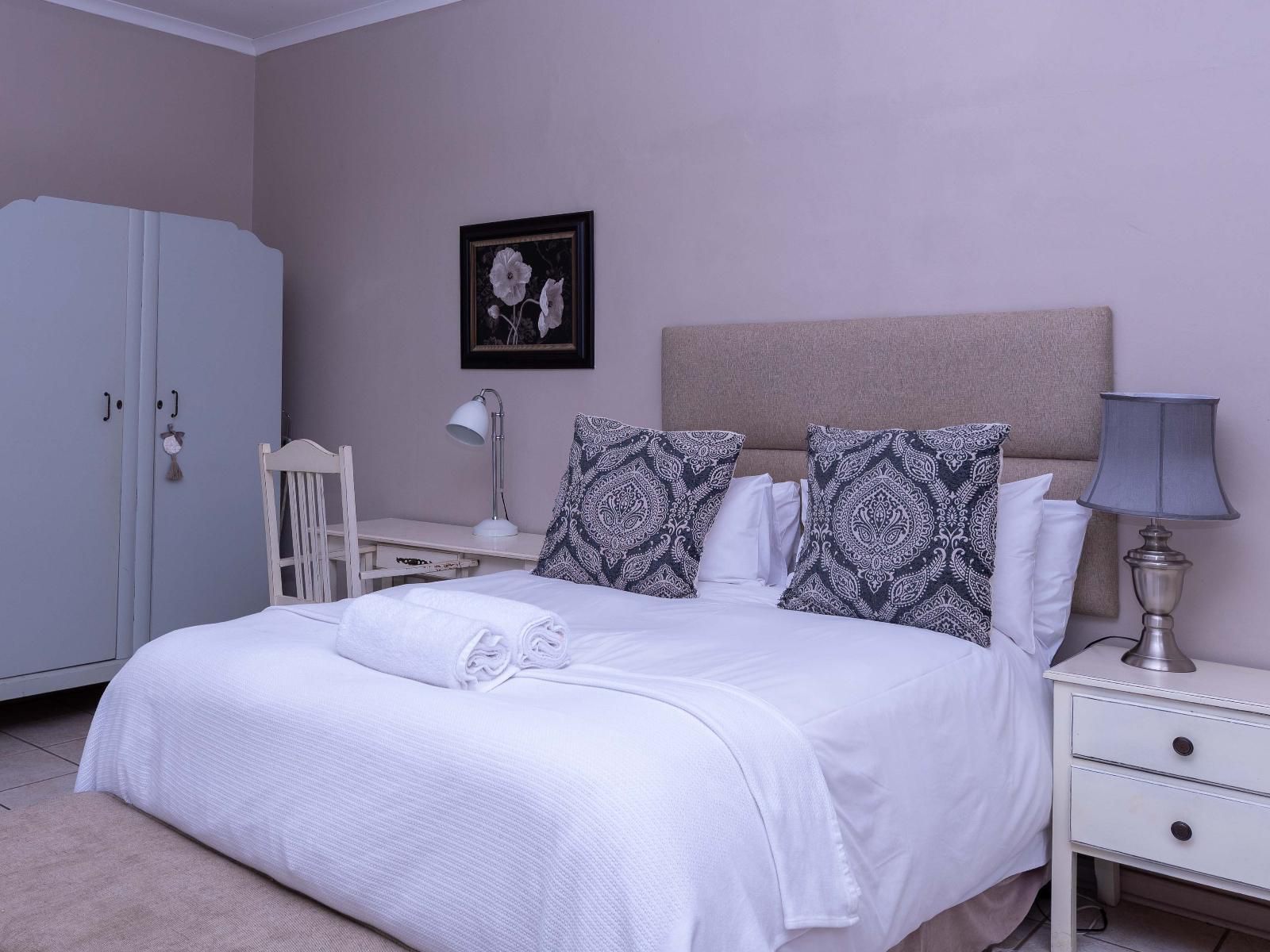 Huttenheights Guestlodge By Ilawu Hutten Heights Newcastle Kwazulu Natal South Africa Bedroom