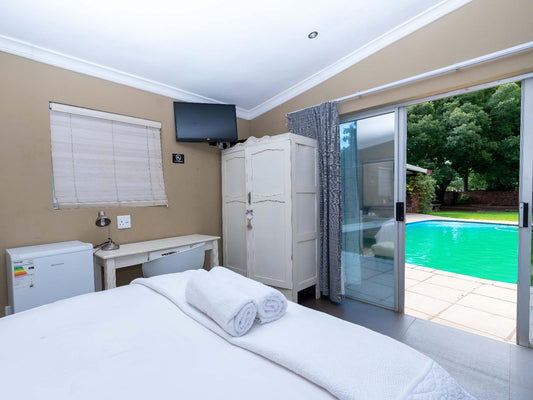 Luxury Rooms @ Huttenheights Guestlodge By Ilawu