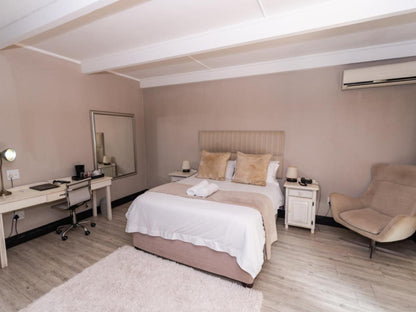 Luxury Rooms @ Huttenheights Guestlodge By Ilawu