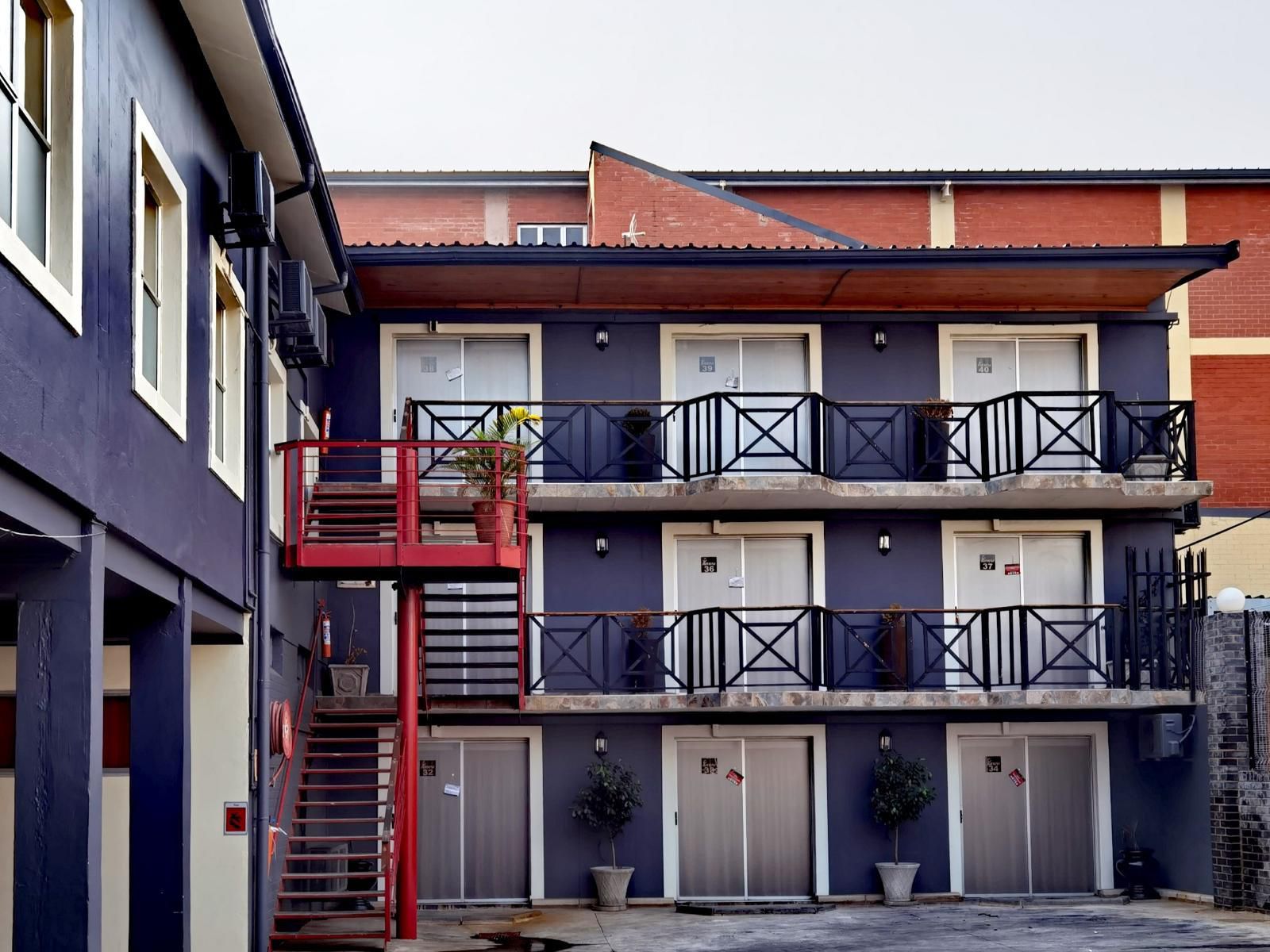 The Inn By Ilawu Pietermaritzburg City Centre Pietermaritzburg Kwazulu Natal South Africa Balcony, Architecture, Building, House