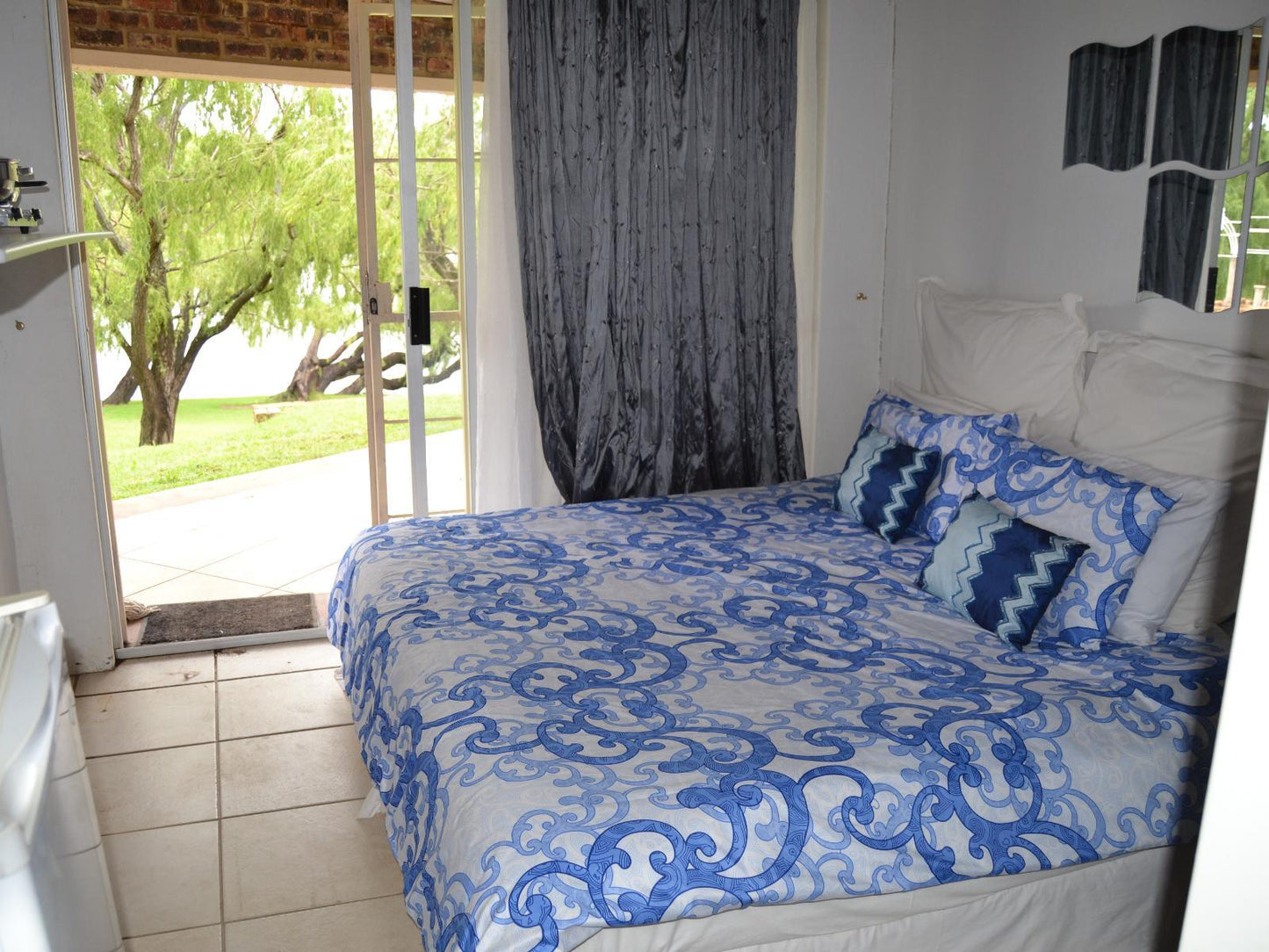 Impact Self Catering - Twin Suite 5 @ Impact Self-Catering