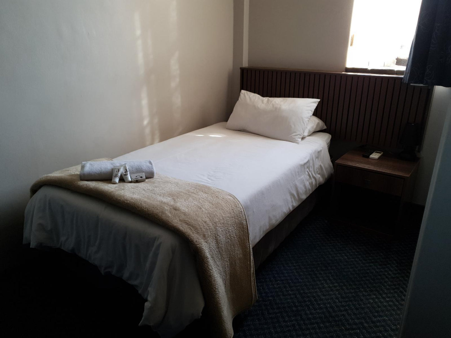 Single Room @ Indaba Hotel