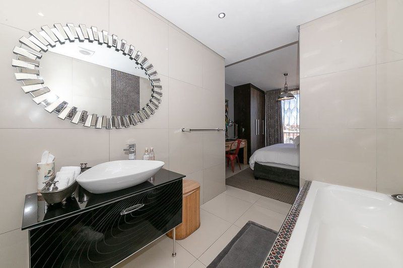 Infinity 602 Bloubergstrand Blouberg Western Cape South Africa Unsaturated, Bathroom