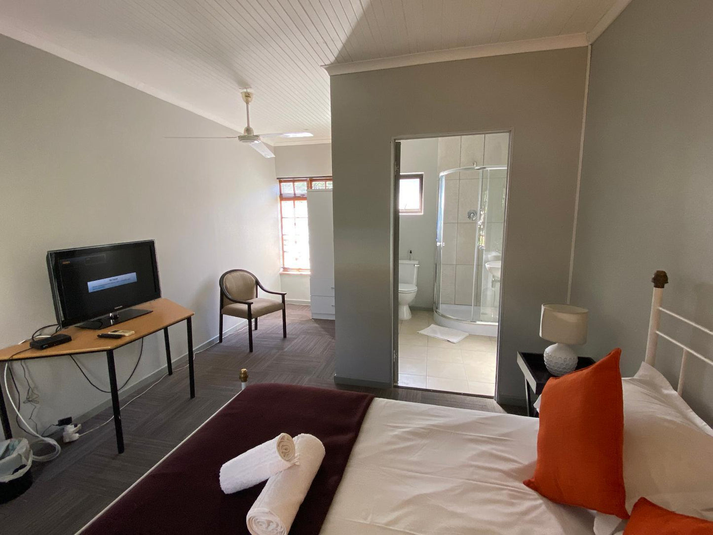 Room 9 - Executive Room @ Inkosi Eco Lodge