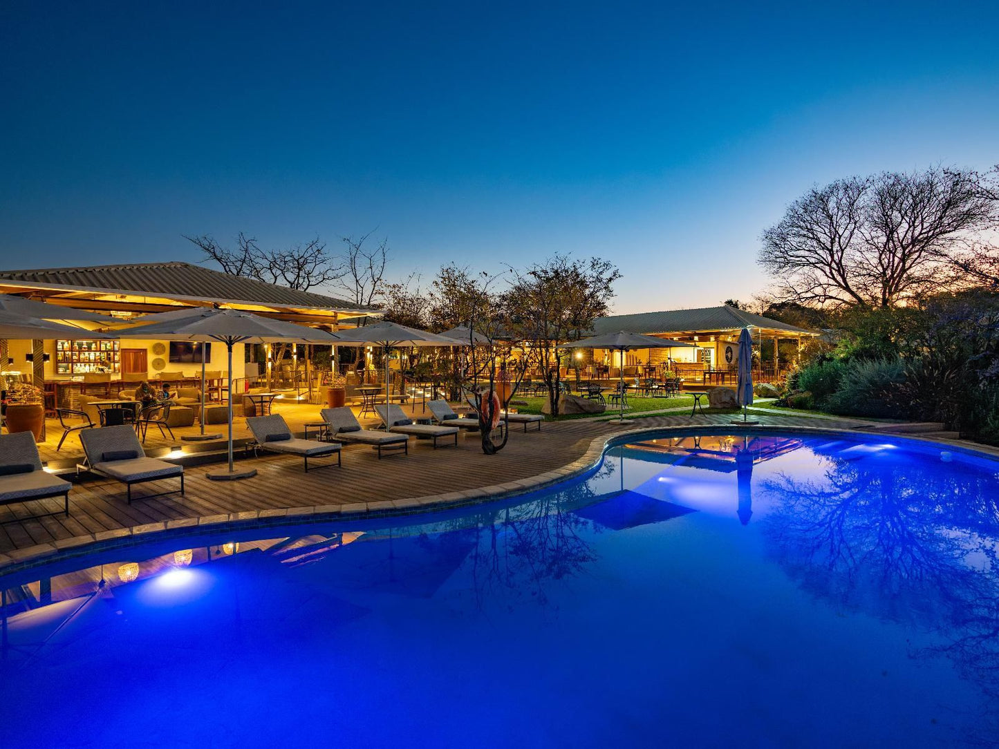 Insika Lodge, Colorful, Swimming Pool