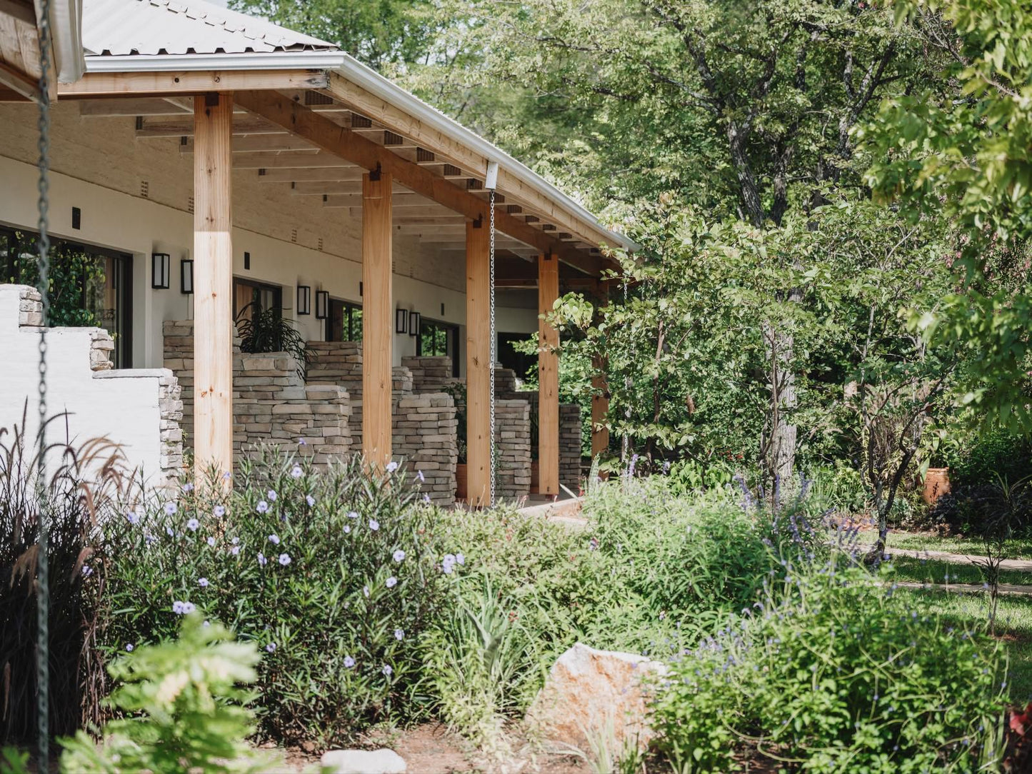 Insika Lodge, Cabin, Building, Architecture